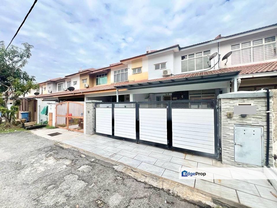 PARTIAL FURNISHED Double Storey SP 4 Bandar Saujana Putra, Selangor, Jenjarom