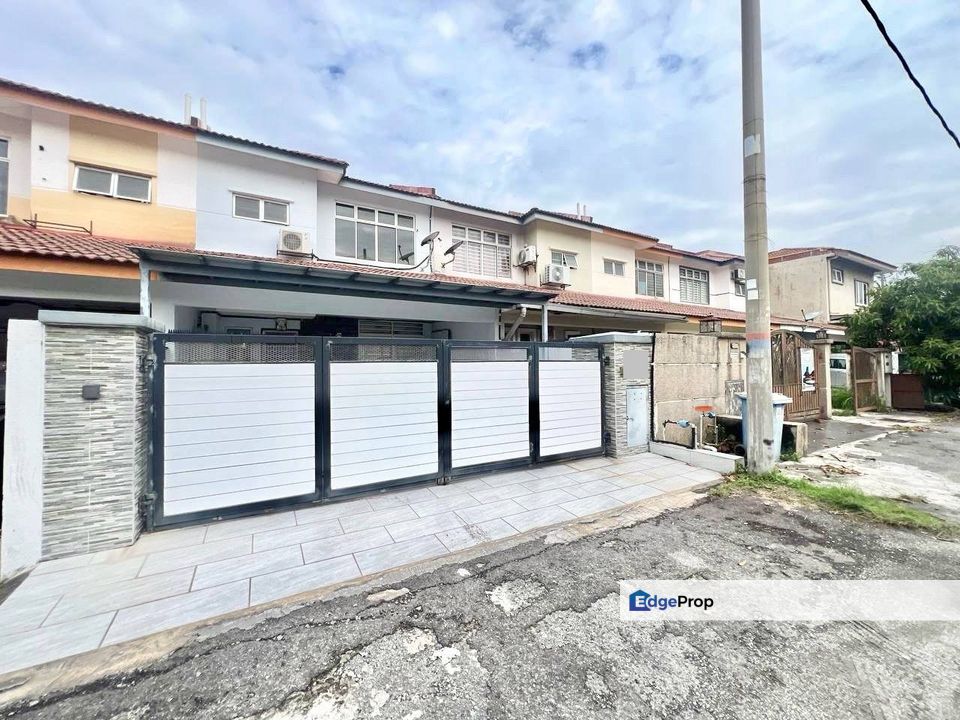 PARTIAL FURNISHED Double Storey SP 4 Bandar Saujana Putra, Selangor, Jenjarom