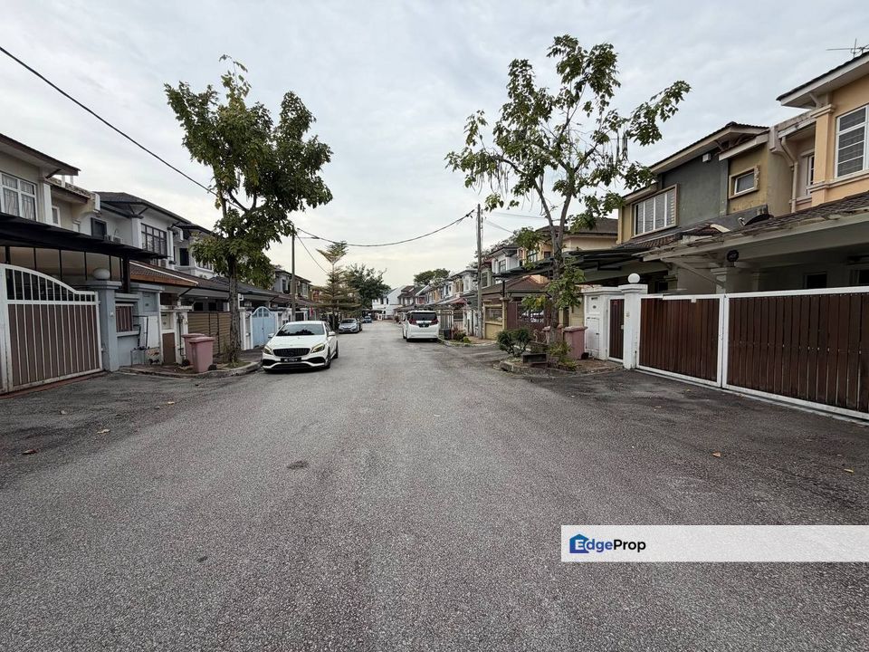 RENOVATED Double Storey Terrace Villa Damansara Seksyen 4 Kota Damansara, Selangor, Kota Damansara