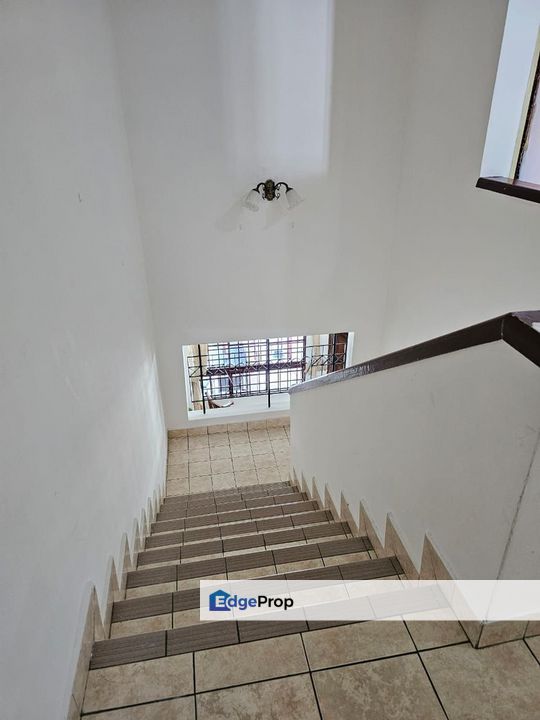PARTIALLY FURNISHED Double Storey Terrace Jalan Adang Bukit Jelutong , Selangor, Bukit Jelutong