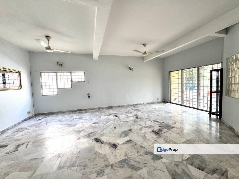 END LOT Double Storey Terrace Jalan Budayawan Ttdi Jaya Seksyen U2 Shah Alam, Selangor, Shah Alam