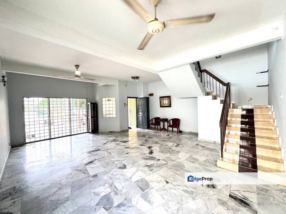 END LOT Double Storey Terrace Jalan Budayawan Ttdi Jaya Seksyen U2 Shah Alam, Selangor, Shah Alam