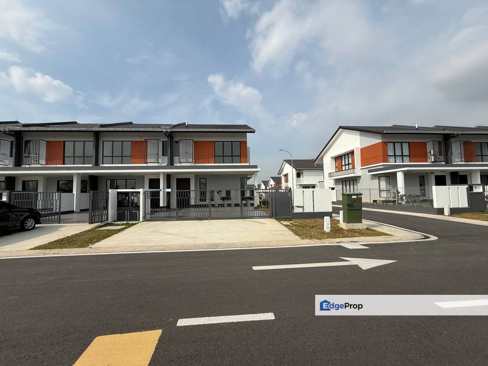 FACING LAKE Endlot Double Storey Terrace Casira 3 Bandar Bukit Raja Klang  , Selangor, Bandar Bukit Raja