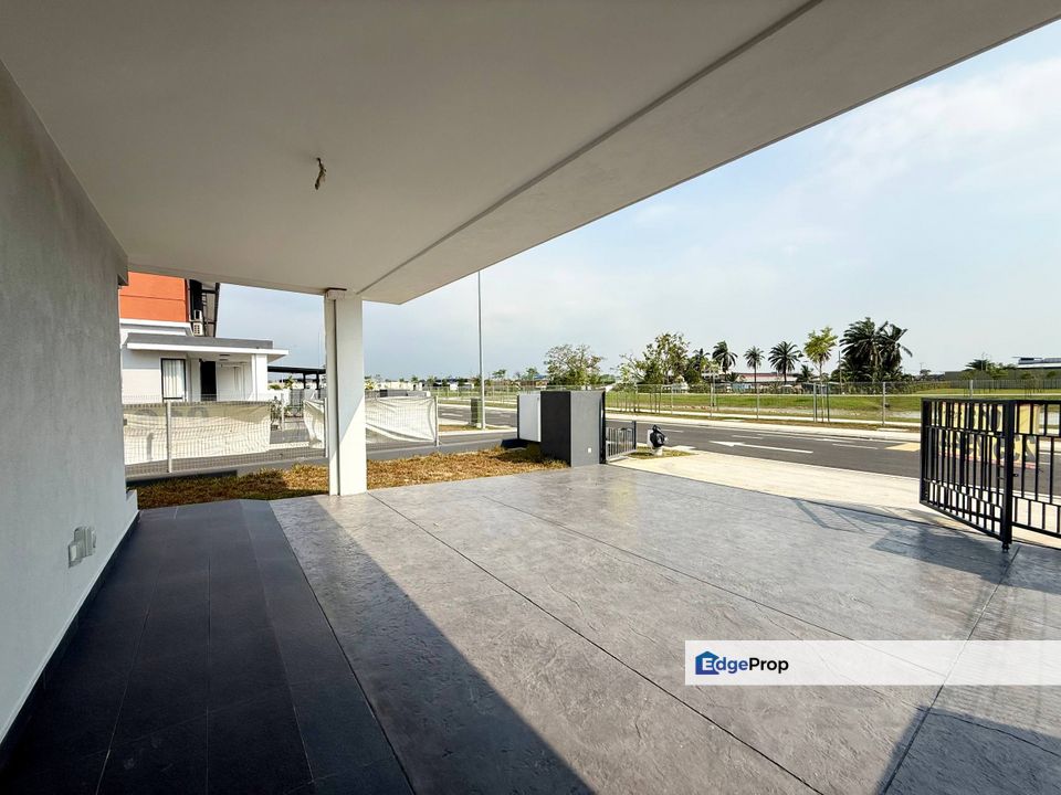 FACING LAKE Endlot Double Storey Terrace Casira 3 Bandar Bukit Raja Klang  , Selangor, Bandar Bukit Raja