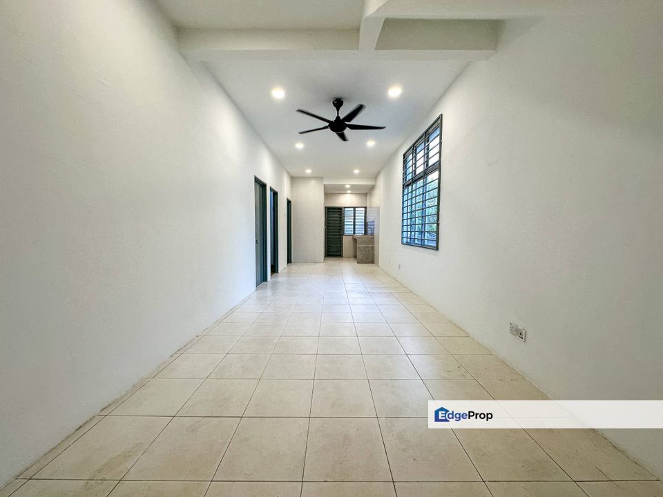 ENDLOT Townhouse Pearl Villa Sp 4 Bandar Saujana Putra , Selangor, Jenjarom