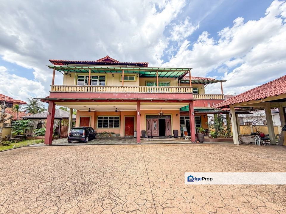 FOR SALE Double Storey Bungalow Country Heights Kajang, Selangor, Country Heights