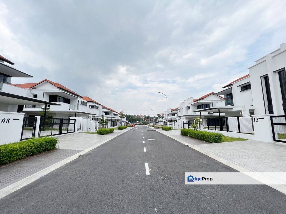 Dillenia Bukit Bandaraya Seksyen U11 Shah Alam Double Storey Semi Detached For Sale, Selangor, Shah Alam