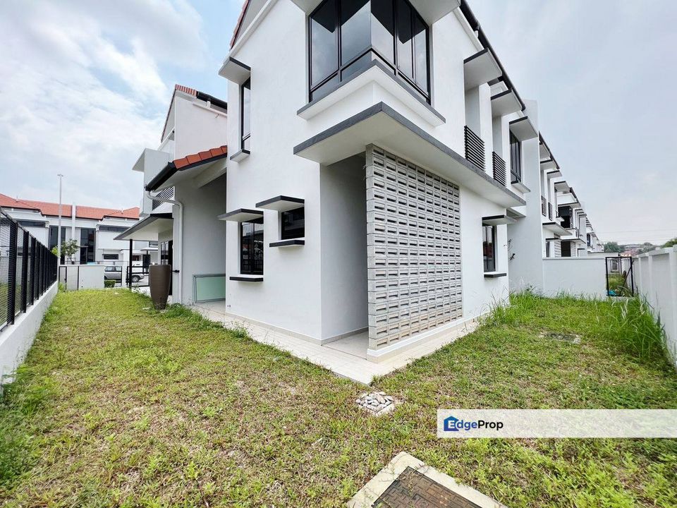Dillenia Bukit Bandaraya Seksyen U11 Shah Alam Double Storey Semi Detached For Sale, Selangor, Shah Alam