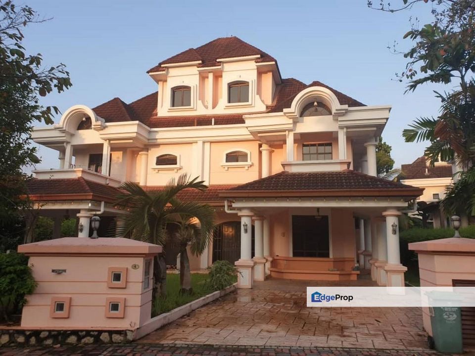 FOR RENT 2.5 Storey Semi Detached House at Presint 8 Putrajaya for