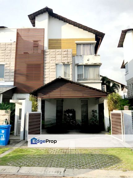 [INTERMEDIATE] Triple Storey Semi-Detached Laman Seri Seksyen 13, Selangor, Shah Alam