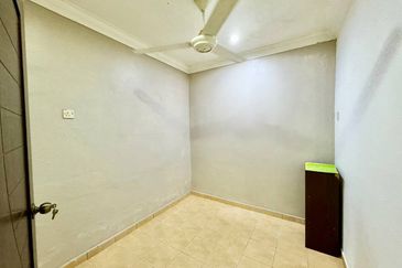 Jalan Suasana, Bandar Tun Hussein Onn