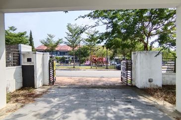 Tari 2 @ Alam Impian