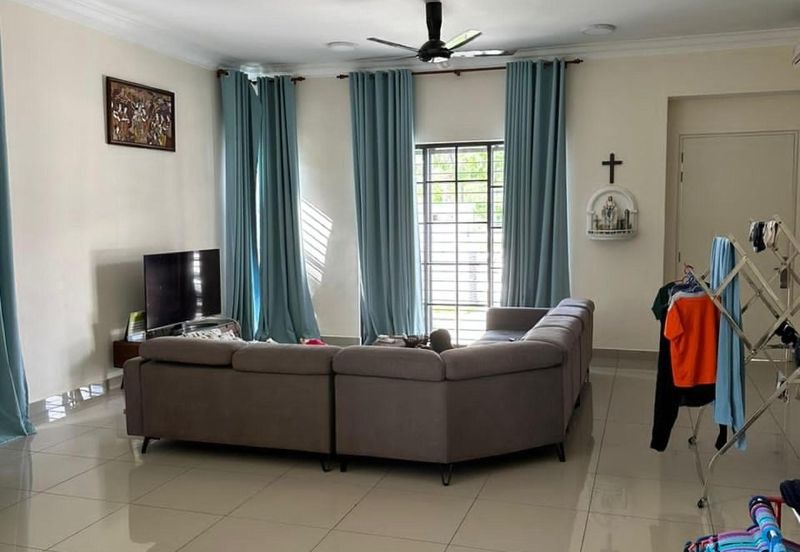 Monet Lily @ Sunsuria City