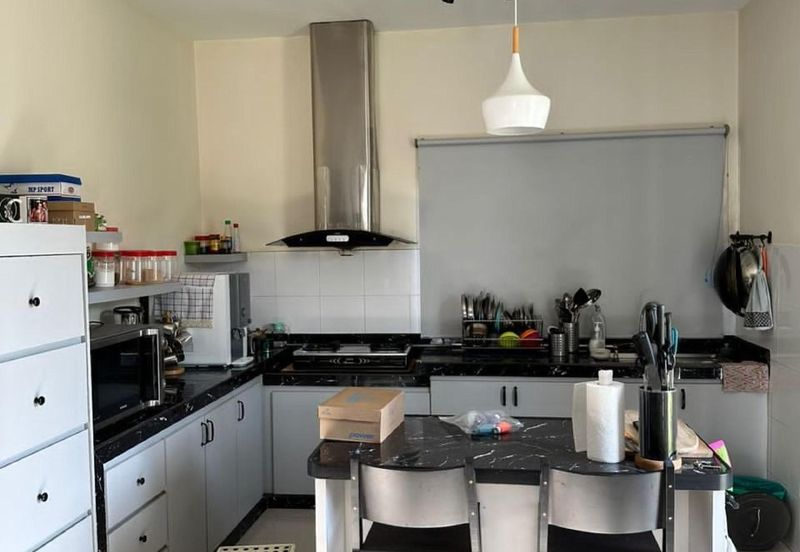 Monet Lily @ Sunsuria City