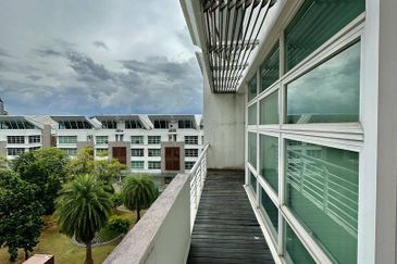 Laman Seri Business Park