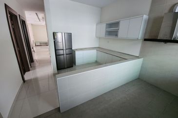 [FOR SALE] 3 Storey Bungalow Usj Height Subang Jaya