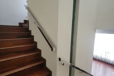 [FOR SALE] 3 Storey Bungalow Usj Height Subang Jaya