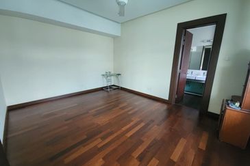 [FOR SALE] 3 Storey Bungalow Usj Height Subang Jaya