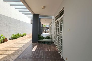 [FOR SALE] 3 Storey Bungalow Usj Height Subang Jaya