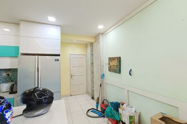 Indah Alam Condominium