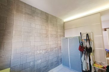 Indah Alam Condominium