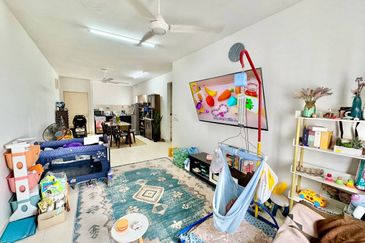 De Bayu Apartment @ Setia Alam