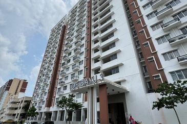 De Bayu Apartment @ Setia Alam