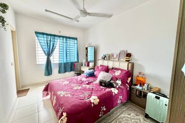 De Bayu Apartment @ Setia Alam