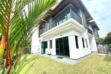 Vittaria, Setia Eco Glades