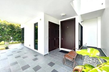 Vittaria, Setia Eco Glades