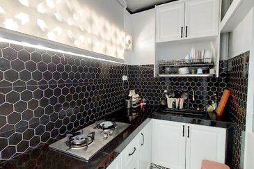 Laman Haris @ Eco Grandeur