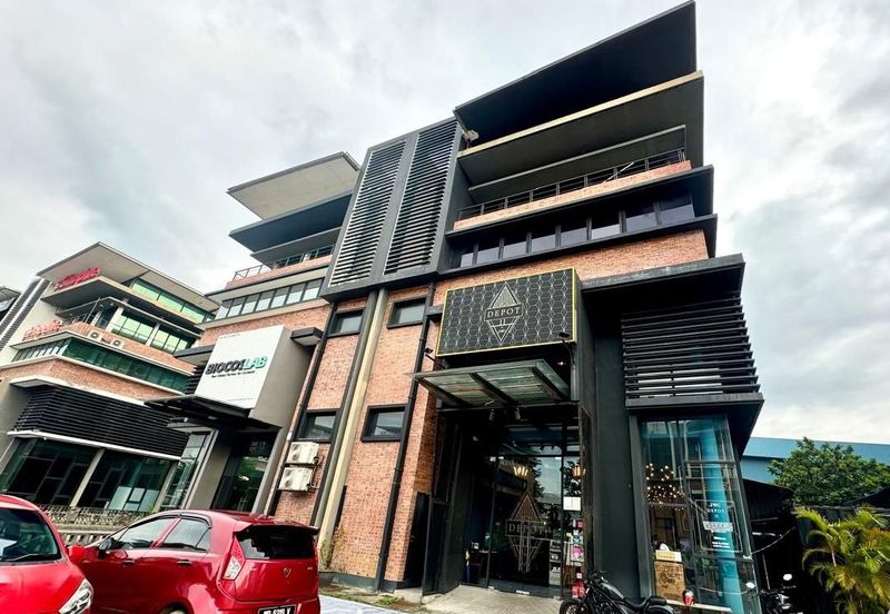 i32 Puchong Industrial Park