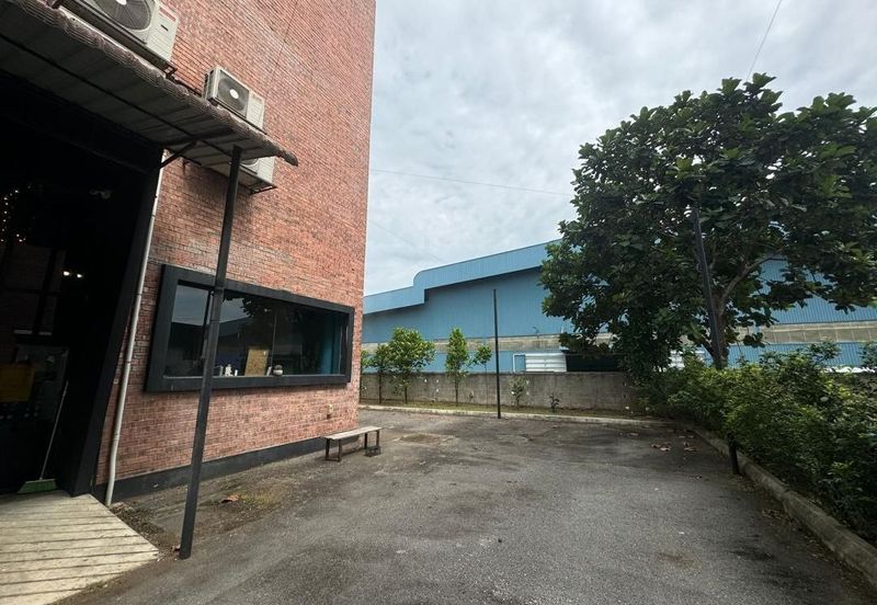 i32 Puchong Industrial Park