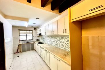 [EXTENDED KITCHEN] Double Storey Aman 2 Subang Bestari