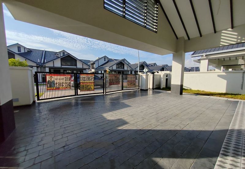 Hevea Elmina Gardens