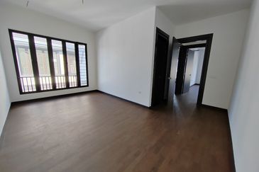 Hevea Elmina Gardens