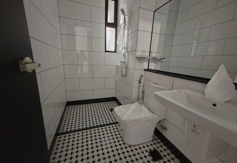 Hevea Elmina Gardens