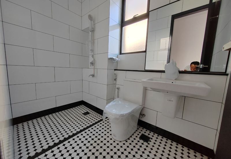 Hevea Elmina Gardens