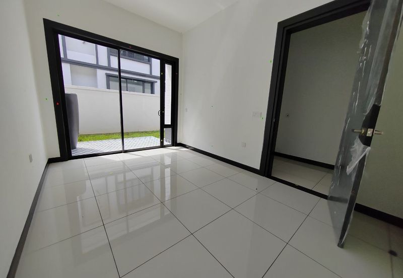 Hevea Elmina Gardens