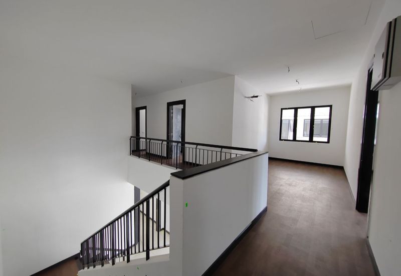 Hevea Elmina Gardens