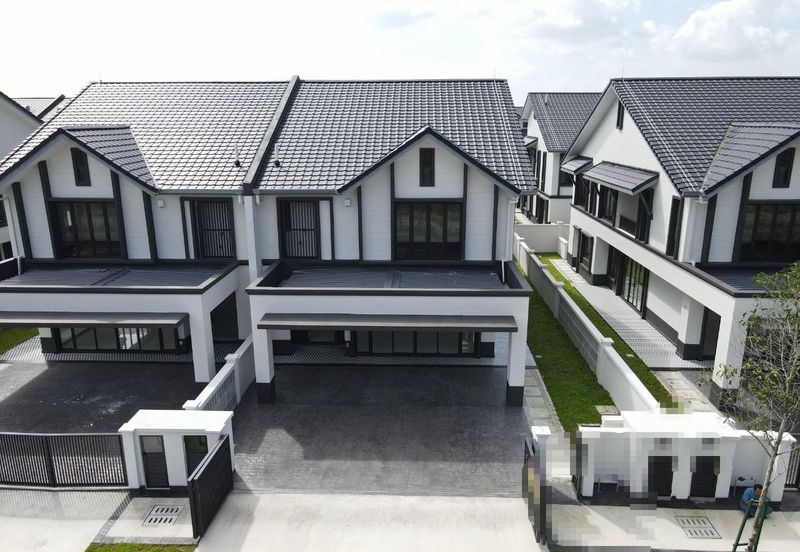 Hevea Elmina Gardens