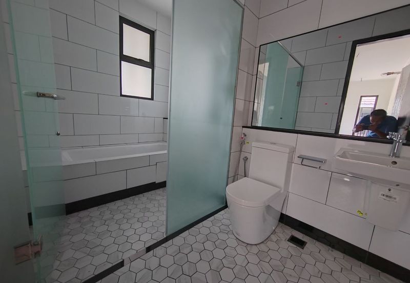 Hevea Elmina Gardens