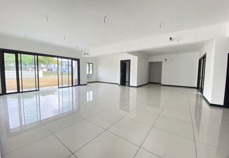 Hevea Elmina Gardens