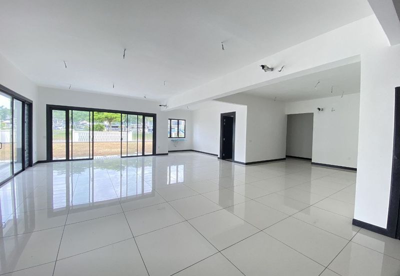 Hevea Elmina Gardens