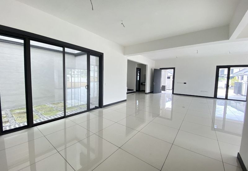 Hevea Elmina Gardens