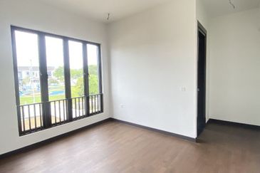 Hevea Elmina Gardens