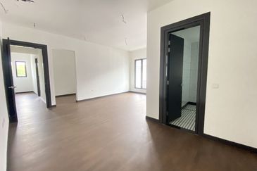 Hevea Elmina Gardens