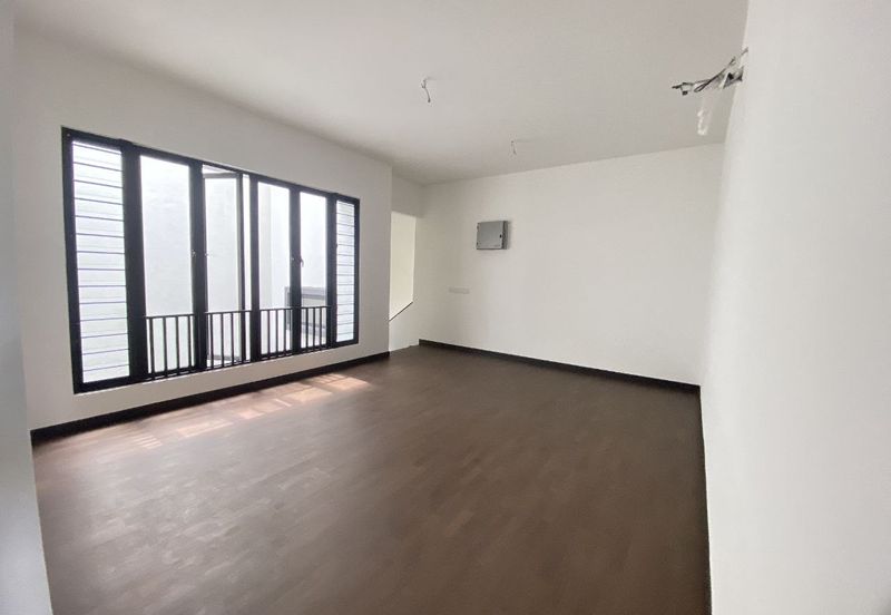 Hevea Elmina Gardens