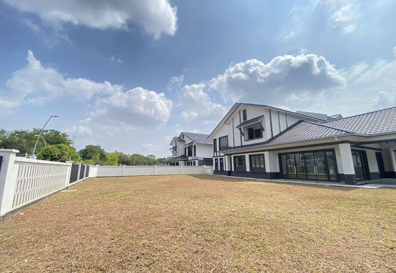 Hevea Elmina Gardens