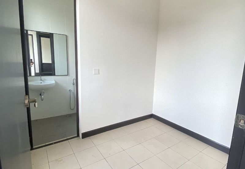 Hevea Elmina Gardens